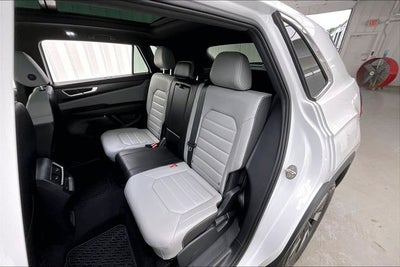 2024 Volkswagen Atlas Cross Sport 2.0T SEL