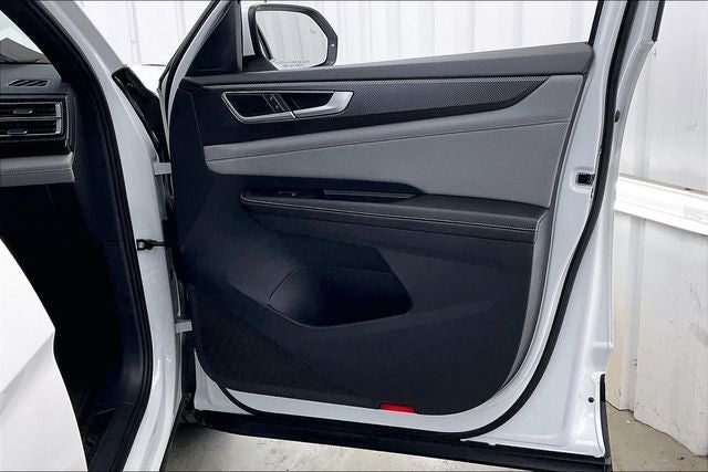 2024 Volkswagen Atlas Cross Sport 2.0T SEL