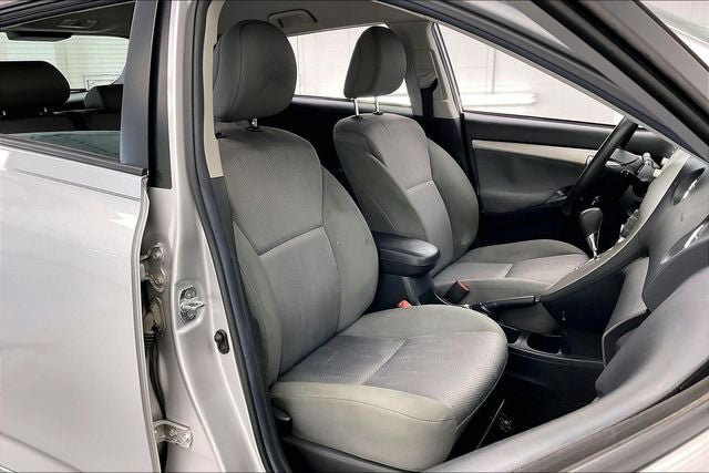 2011 Toyota Matrix Base