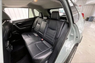 2019 Toyota RAV4 XLE Premium