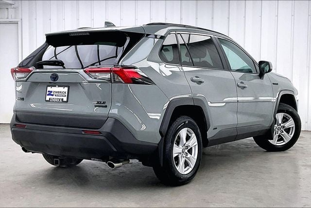 2020 Toyota RAV4 Hybrid XLE