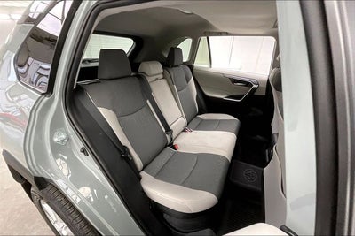 2020 Toyota RAV4 Hybrid XLE