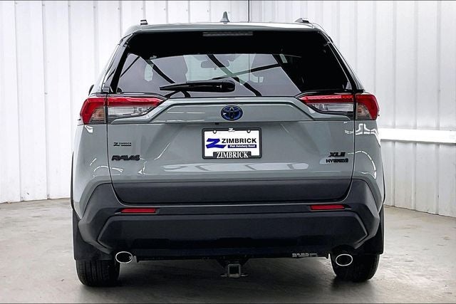 2020 Toyota RAV4 Hybrid XLE