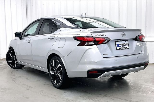 2024 Nissan Versa 1.6 SR