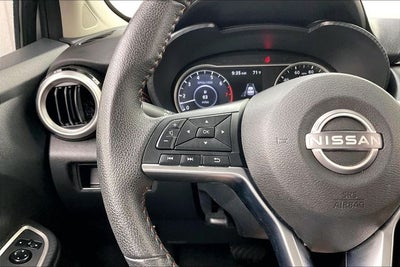2024 Nissan Versa 1.6 SR