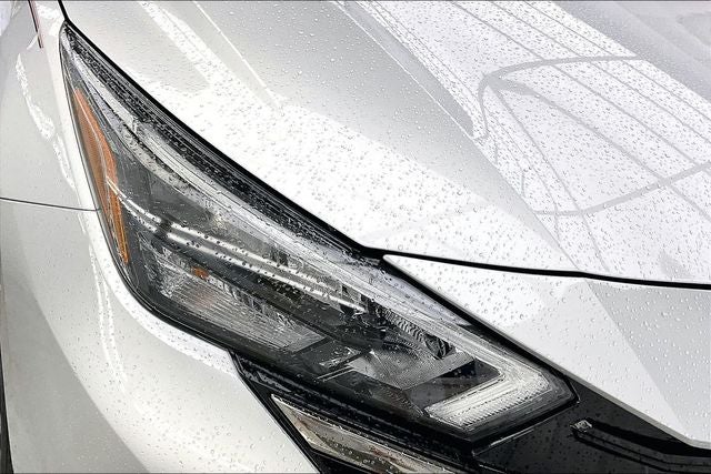 2024 Nissan Versa 1.6 SR