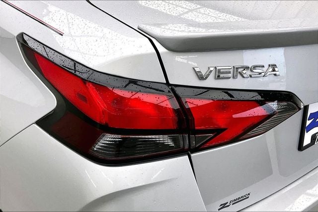 2024 Nissan Versa 1.6 SR