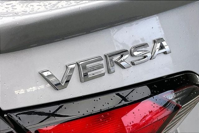 2024 Nissan Versa 1.6 SR