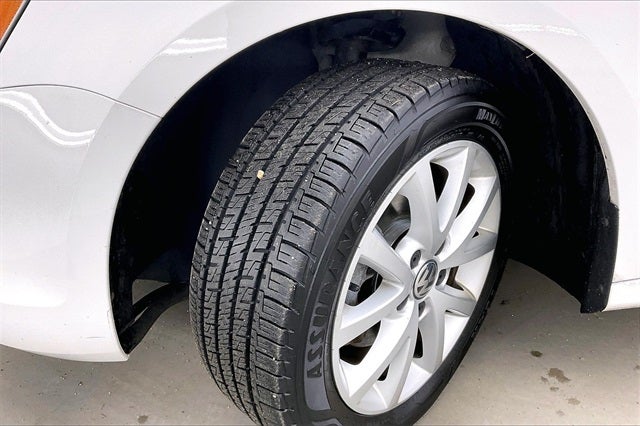 2013 Volkswagen Jetta 2.5L SE Convenience & Sunroof