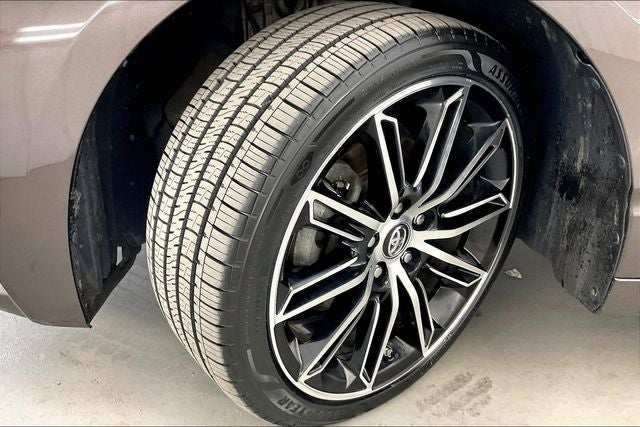 2019 Toyota Avalon XSE