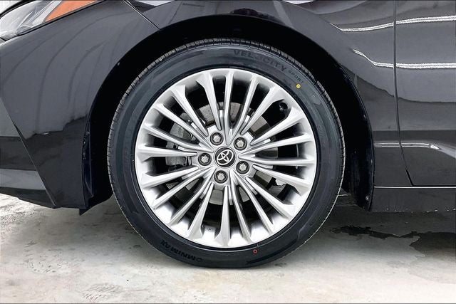 2022 Toyota Avalon Hybrid Limited