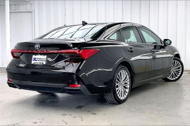 2022 Toyota Avalon Hybrid Limited