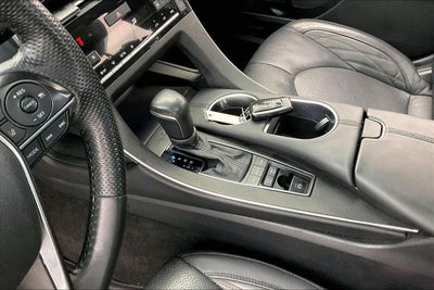 2022 Toyota Avalon Hybrid Limited