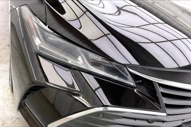 2022 Toyota Avalon Hybrid Limited