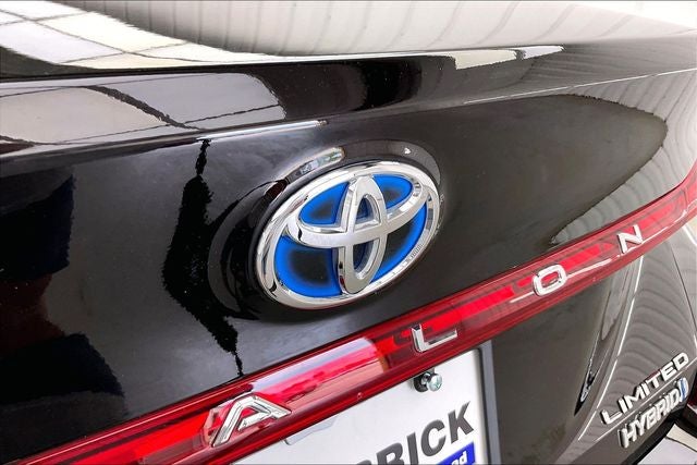 2022 Toyota Avalon Hybrid Limited