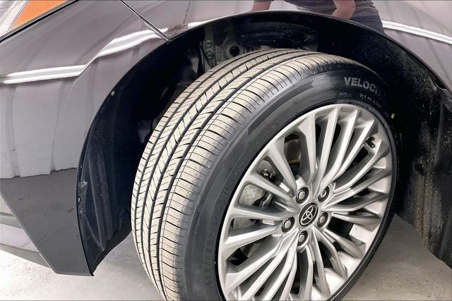 2022 Toyota Avalon Hybrid Limited