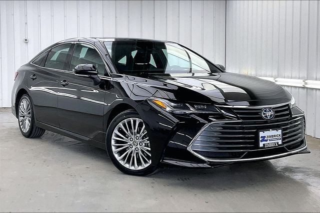 2022 Toyota Avalon Hybrid Limited