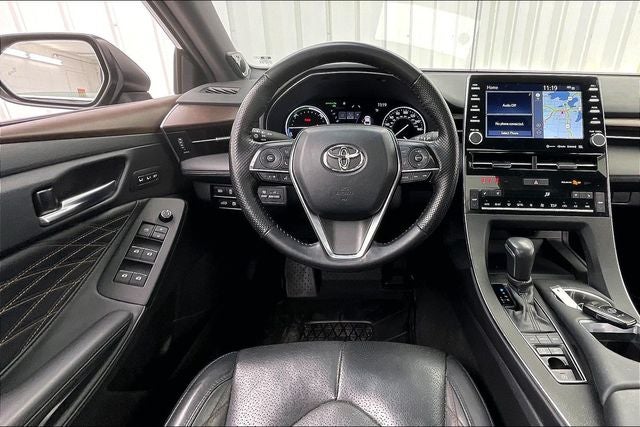 2022 Toyota Avalon Hybrid Limited
