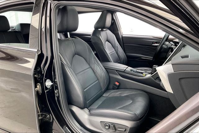 2022 Toyota Avalon Hybrid Limited