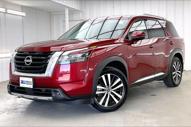 2023 Nissan Pathfinder Platinum