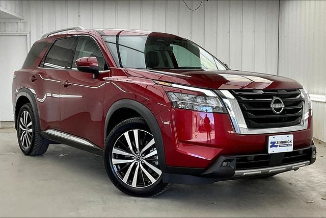 2023 Nissan Pathfinder Platinum