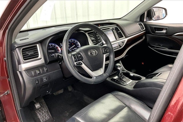 2016 Toyota Highlander Limited