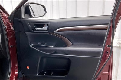 2016 Toyota Highlander Limited