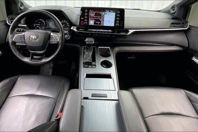 2021 Toyota Sienna XSE 7 Passenger