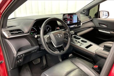 2021 Toyota Sienna XSE 7 Passenger