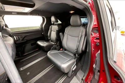 2021 Toyota Sienna XSE 7 Passenger