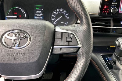 2021 Toyota Sienna XSE 7 Passenger