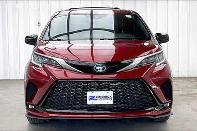 2021 Toyota Sienna XSE 7 Passenger