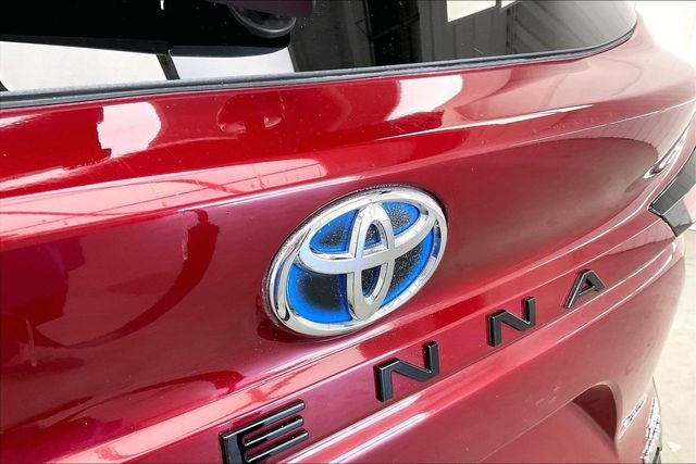2021 Toyota Sienna XSE 7 Passenger