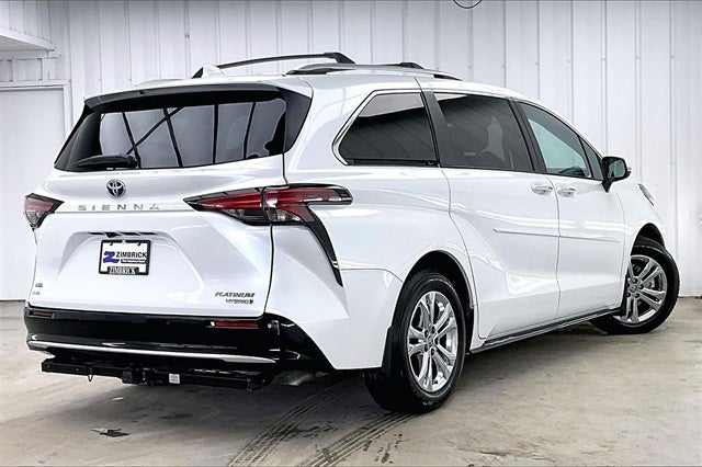 2022 Toyota Sienna Platinum 7 Passenger