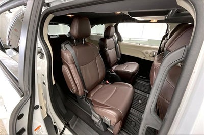 2022 Toyota Sienna Platinum 7 Passenger