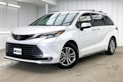 2022 Toyota Sienna Platinum 7 Passenger