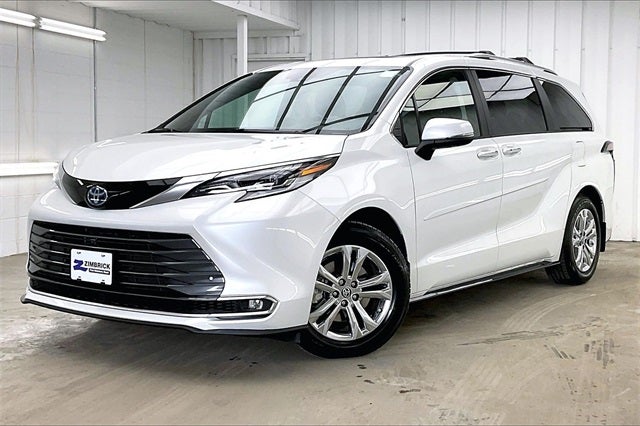 2022 Toyota Sienna Platinum 7 Passenger