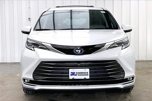 2022 Toyota Sienna Platinum 7 Passenger