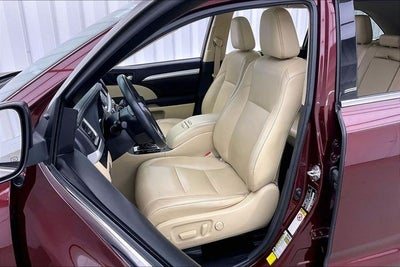 2016 Toyota Highlander XLE V6