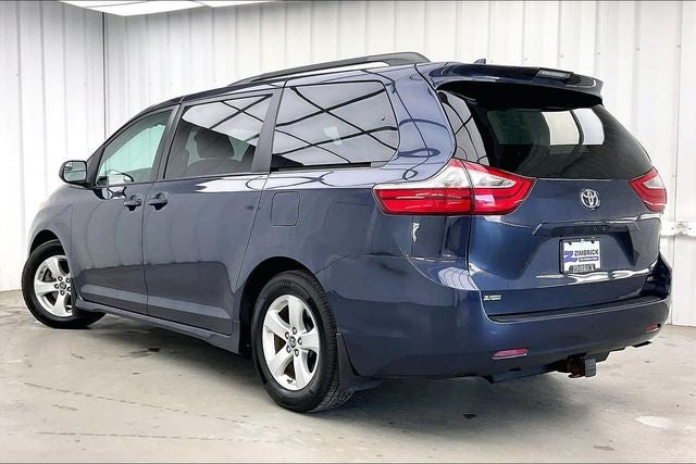 2018 Toyota Sienna LE 8 Passenger