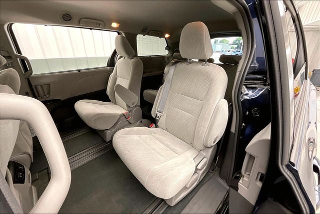 2018 Toyota Sienna LE 8 Passenger