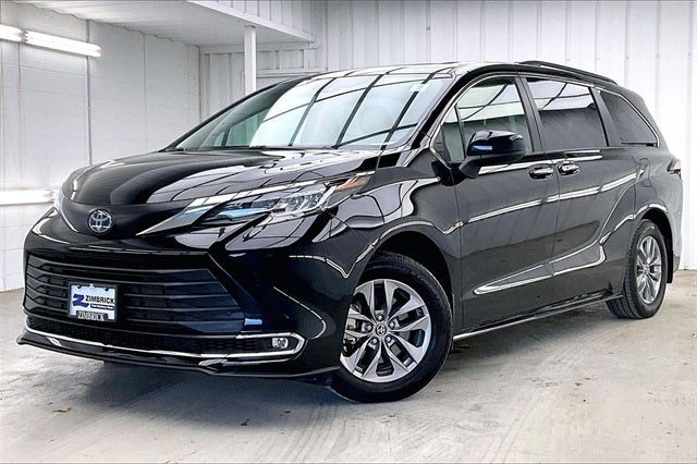 2023 Toyota Sienna XLE