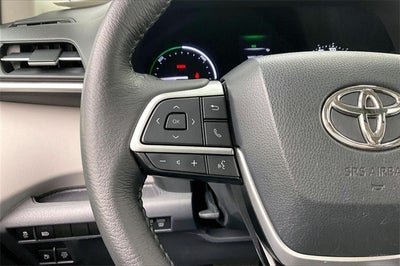 2023 Toyota Sienna XLE