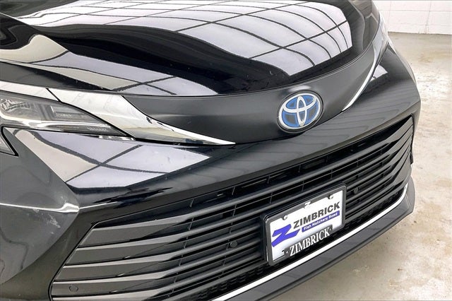 2023 Toyota Sienna XLE