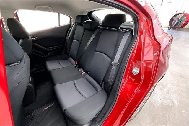 2015 Mazda Mazda3 i Sport