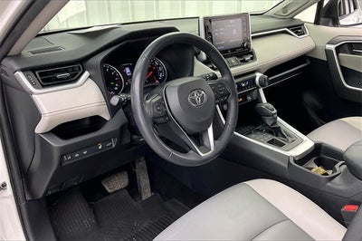2019 Toyota RAV4 XLE Premium