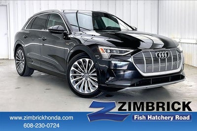 2019 Audi e-tron Prestige quattro