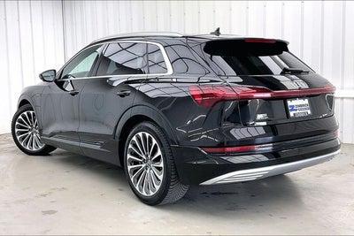 2019 Audi e-tron Prestige quattro