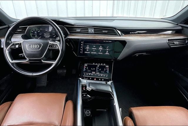 2019 Audi e-tron Prestige quattro
