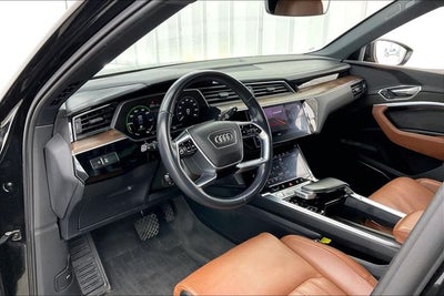 2019 Audi e-tron Prestige quattro